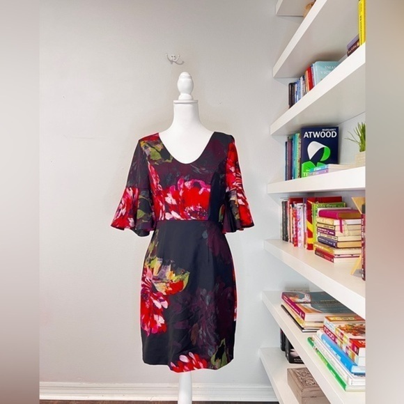 Trina Turk NWT Float V Neck Ruffle Floral Sleeve Dress size 6 - Picture 1 of 14